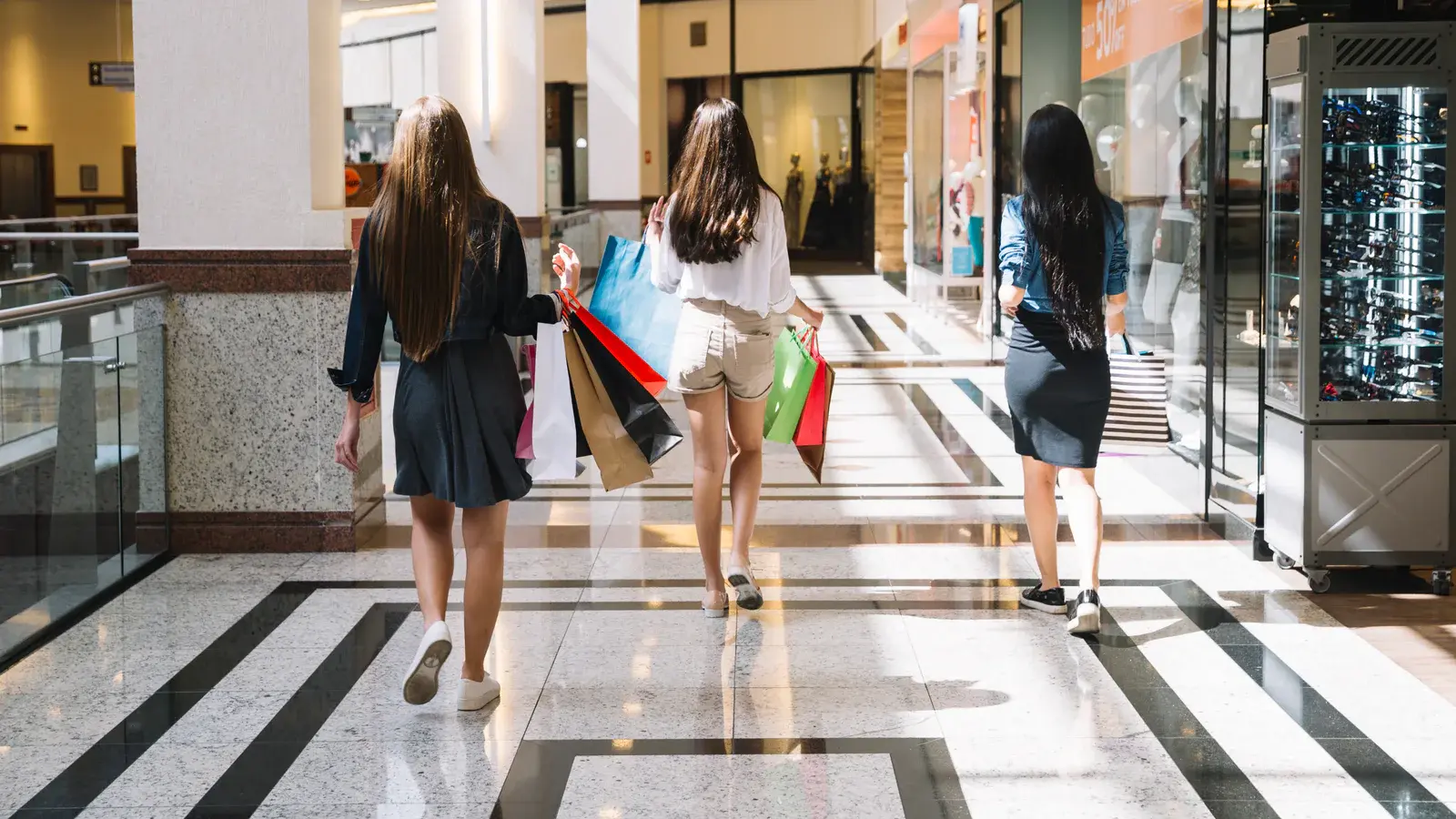 Shopping Malls and Retail Locations vending machine environment
